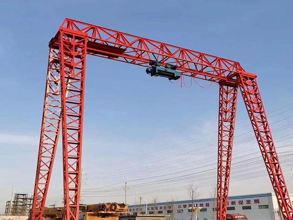 如何評估龍門吊作業(yè)現(xiàn)場的安全風(fēng)險?